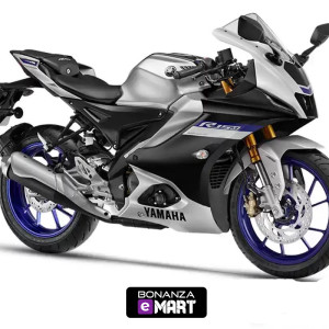 Yamaha R15M